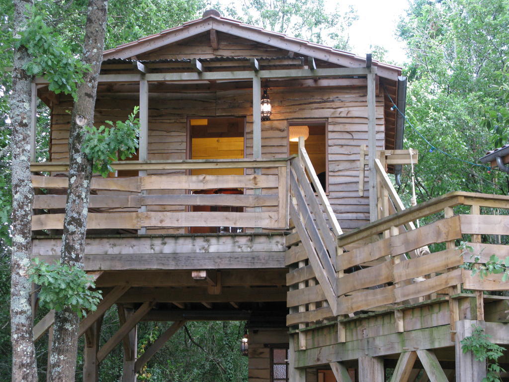 Les Cabanes Du Tertre Urval Buitenkant foto