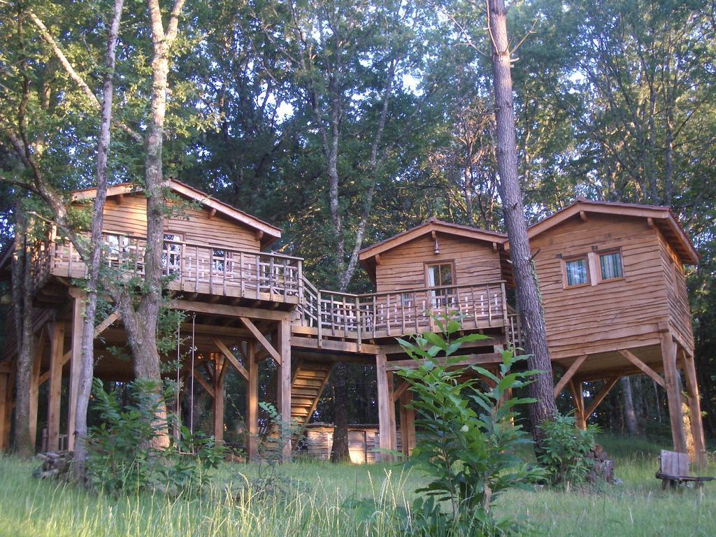 Les Cabanes Du Tertre Urval Buitenkant foto